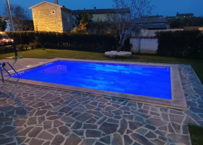 Gostinjska kuća Mares