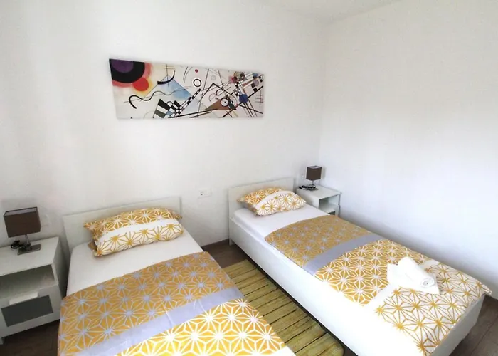 Gostinjska kuća Mares 4*