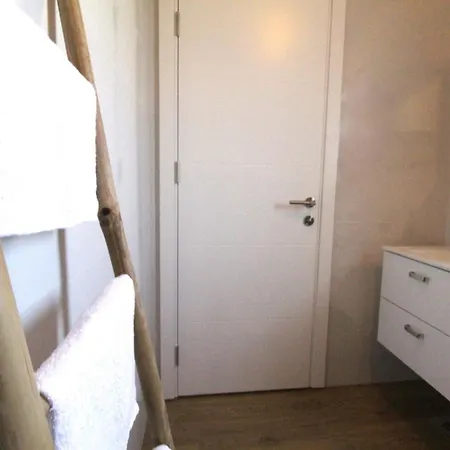 Mares 4*