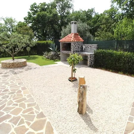 ゲストハウス Mares